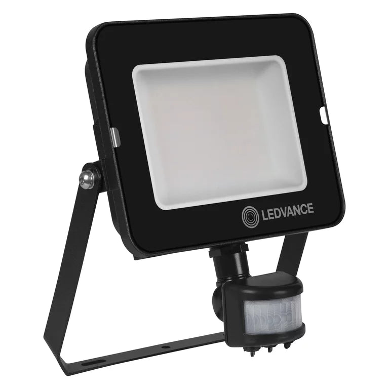 ОСР.LED Прожектор COMPACT SYM100 прожектор със сензор 50w/840 4000K 230V IP65 черен Ledvance 575325